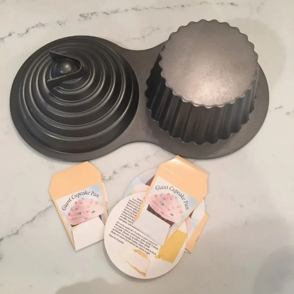 Wilton Large Cupcake Baking Pan
